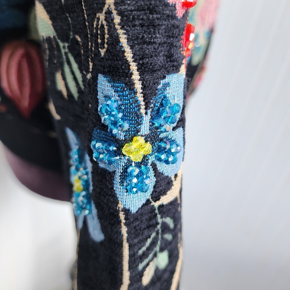 NWT $230 A.Z.I. New York Black Floral Tapestry Jacket Beaded Full Zip Linens M - Picture 15 of 16